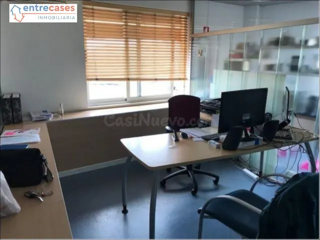 OFICINA EN FUNCIONAMIENTO EN EL CENTRO DE PUERTO DE SAGUNTO — 3