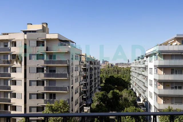 Precioso Ático de obra seminueva  con 2 plazas de aparcamiento y 2 trasteros incluidos — 27