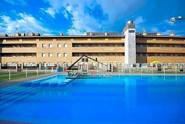 APARTAMENTO 2 DORMITORIOS EN RESIDENCIAL UMA BLANCA + 2 GARA - foto 2