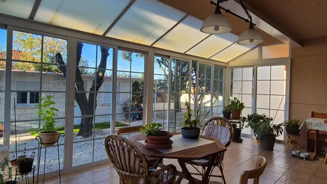 Original chalet con piscina cubierta — 37