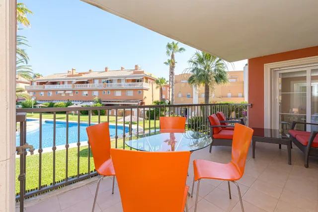 Amplio apartamento en excelente ubicación en venta en Jávea — 2