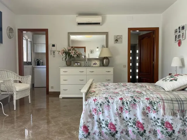 Preciosa casa en venta con piscina en Can Villalba — 48