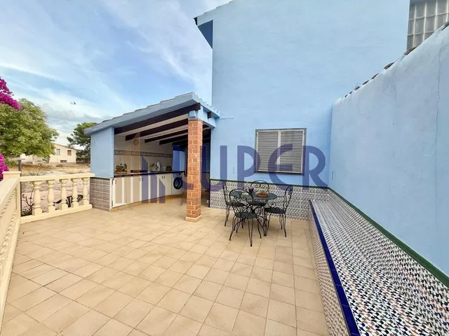 Chalet en San Vicente del Raspeig, zona Canastell con 2 viviendas — 30