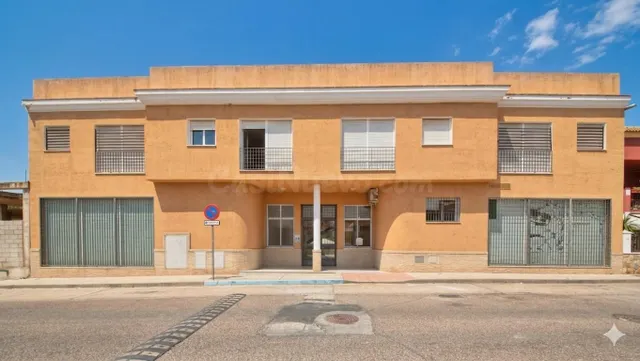 EDIFICIO CON ALTO POTENCIAL DE RENTABILIDAD: 75 habitaciones