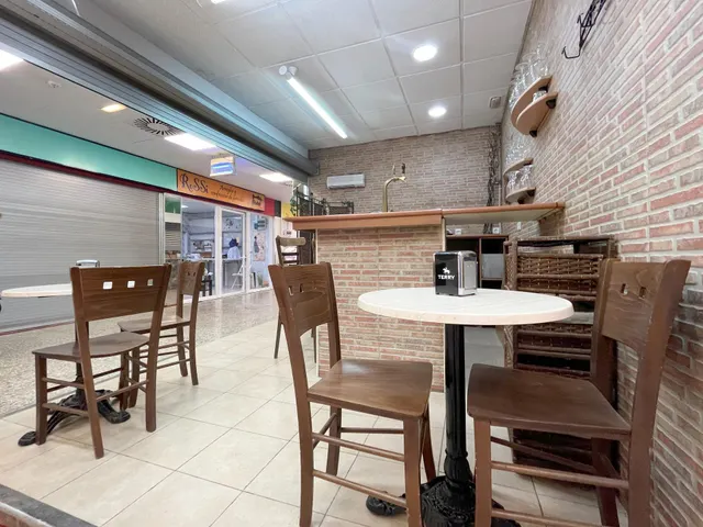 SE VENDE BAR EQUIPADO EN PERFECTO ESTADO EN EL CENTRO COMERCIAL LAS FUENTES — 14