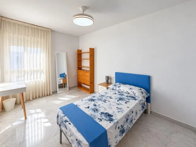 Espectacular piso céntrico en Motril — 18