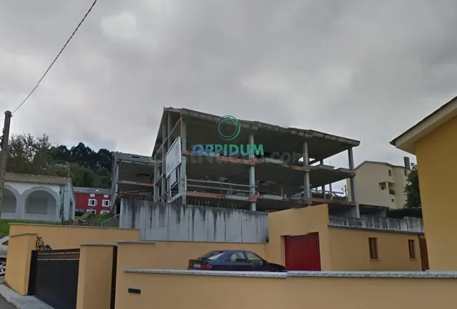 OBRA PARADA 10 ADOSADOS EN CERVO, LUGO - foto 3
