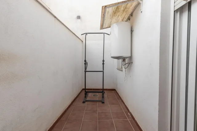 Piso con terraza de 31 m2 y cochera en el centro de hijar — 19