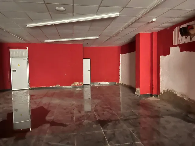 Local comercial en zona central de Bonavista. — 3