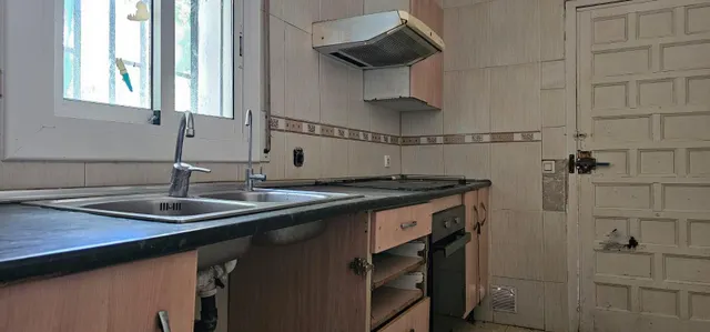 Casa a reformar con jardín y garaje en Urbanización Els Rosers — 20