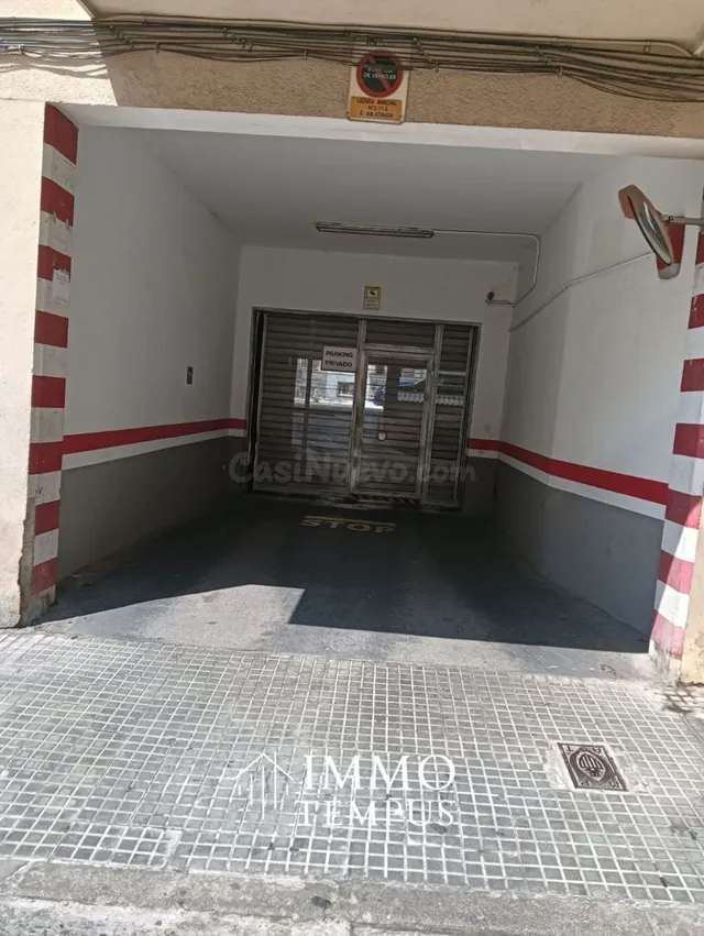 ¡Olvídate de buscar sitio! Amplia plaza de parking en Sant P