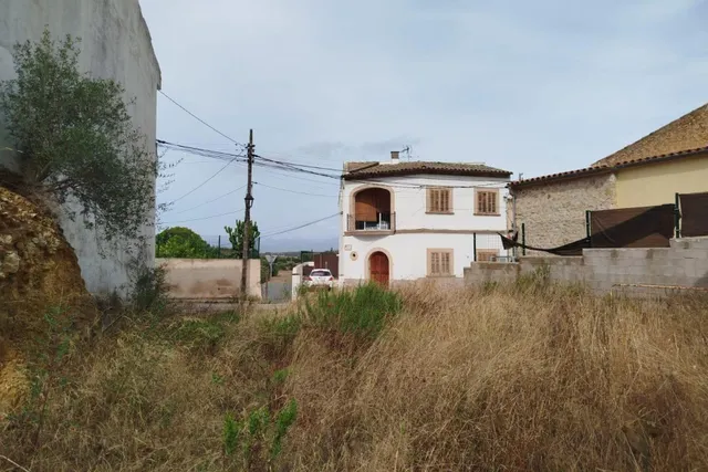 Solar urbano en Maria de la Salut — 8