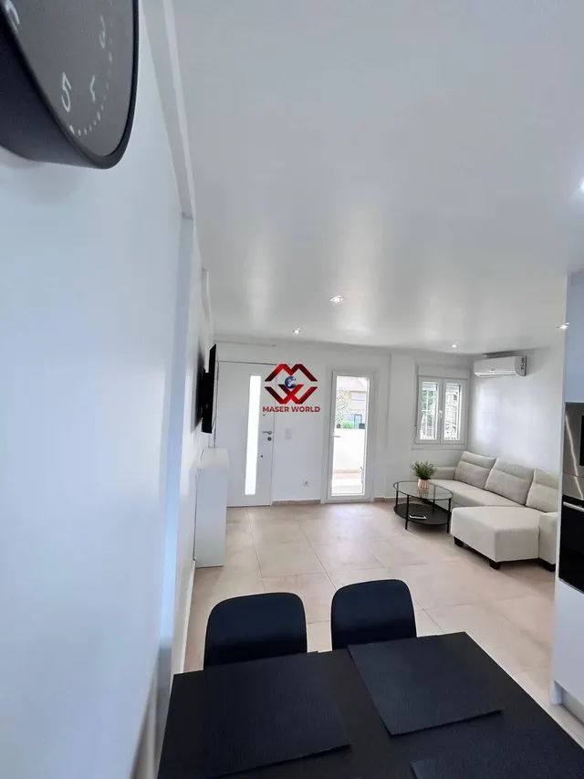 Apartamento reformado con terraza a 300 m del mar en Cabo Roig, Costa Blanca — 9