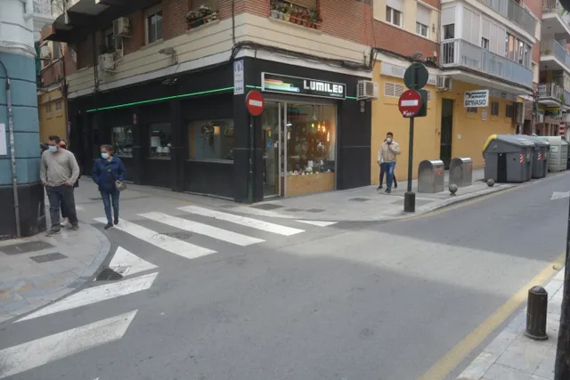 SE BUSCA INVERSOR PARA ESTE FABULOSO LOCAL — 3