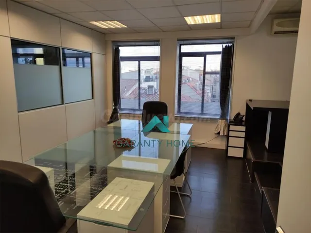 Oficina de alquiler en Universidad - Malasaña, Madrid - foto 2