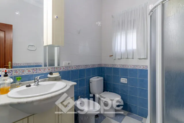 Chalet en venta en Marchena. — 15