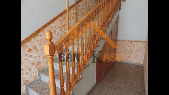 SE VENDE VIVIENDA SOBRE LOCAL EN SANTA MARÍA DEL ÁGUILA — 12