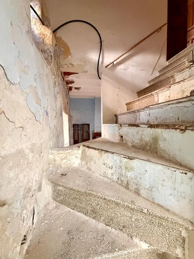 Una casa con historia. 535 m2 para crear algo único en torre cardela — 37