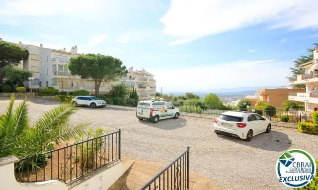 Apartamento con terraza, piscina, parking y licencia turística en Puig Rom – Roses — 24