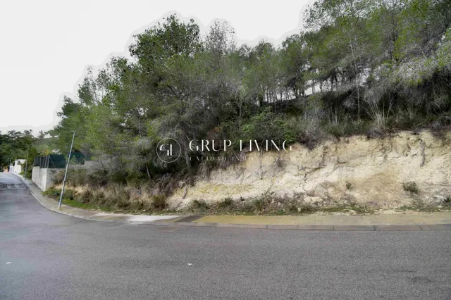 TERRENO EN CAN PERE LA PLANA — 15