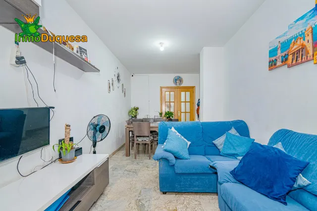 Piso de 3 Dorm. con 2 baños + APARCAMIENTO y TRASTERO — 6