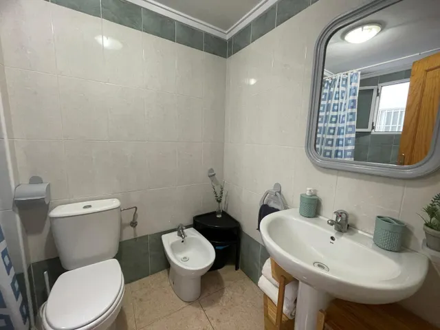Apartamento exterior con vistas despejadas y piscina comunitaria en Torrevieja — 14