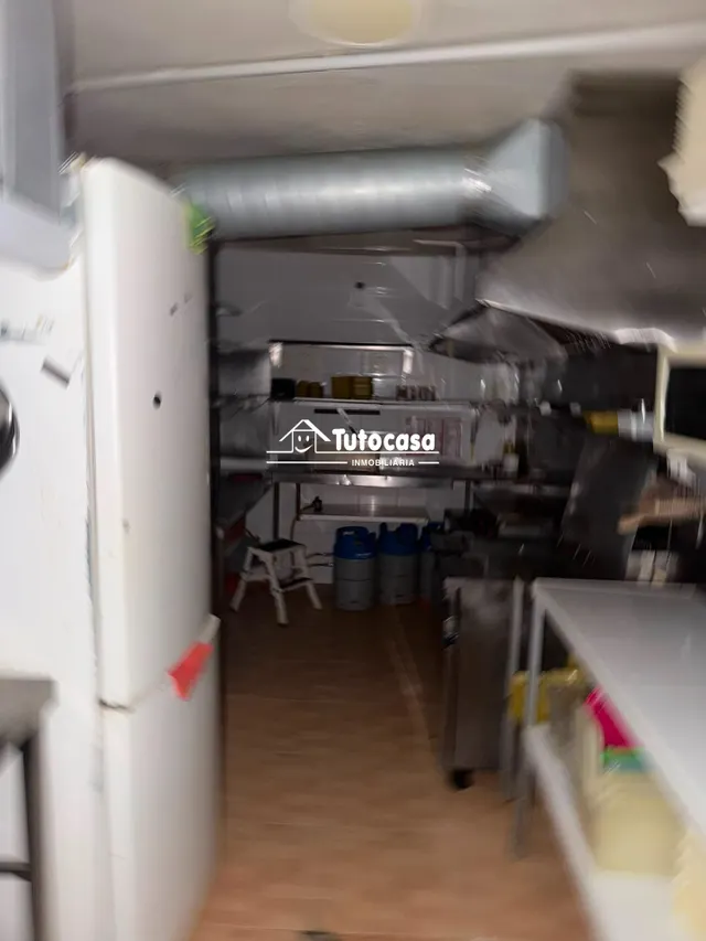 SE  VENDE  piso en planta baja  COMERCIAL  PISO BAJO 100% FINANCIACION . — 10