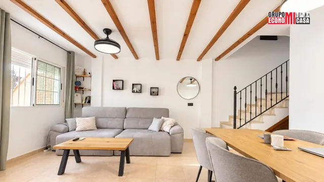 Chalet adosado de 2 dormitorios con terraza, piscina y sol de tarde en Gran Alacant — 22