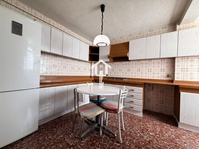 Piso en venta en Alicante. 85m2, 3 habitaciones, 1 baño con bañera, tercera planta con ascensor. zona de campoamor — 33