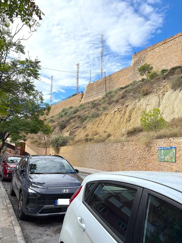 Gran piso en esquina y reformado en la ronda del castillo — 42