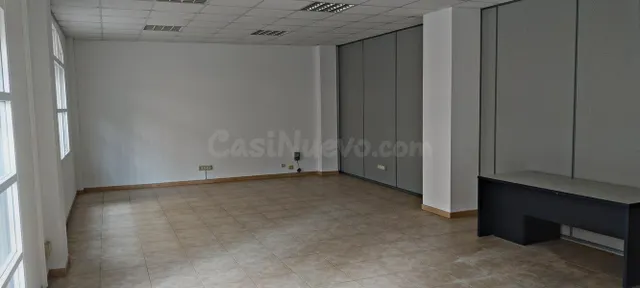 LA LAGUNA CENTRO- Tenerife – LOCAL de 264 M2 ideal para CAMB - foto 4
