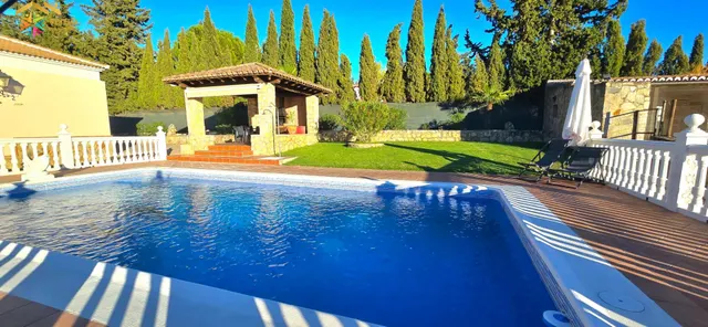 Casa de campo con piscina, privacidad y espectaculares vistas a la Sierra — 50