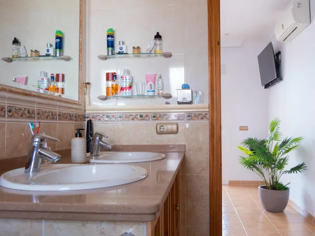 Fantástica Villa en una Planta en Estepona — 30