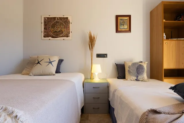 Espectacular Chalet en Mont-Roig del Camp con Piscina y Amplio Jardín — 39