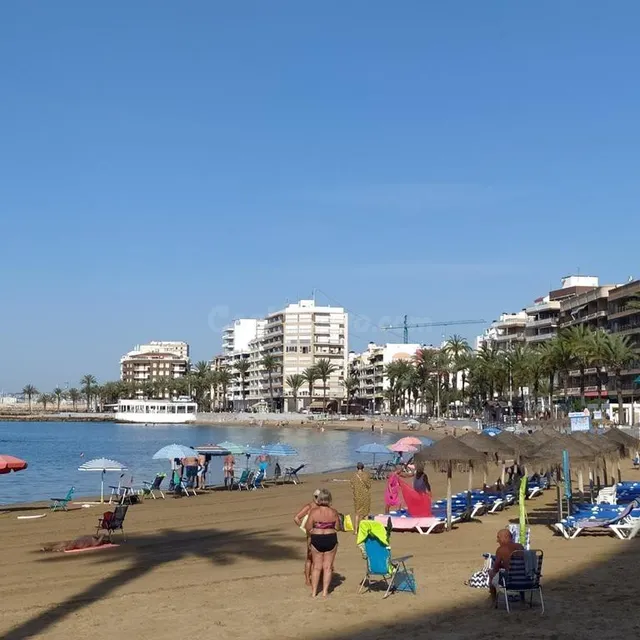 Piso de esquina en el centro de Torrevieja – ¡a solo 400 m del Paseo Marítimo! — 30