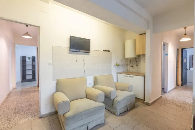 PISO DE 4 DORMITORIOS EN CAMINO DE RONDA — 5