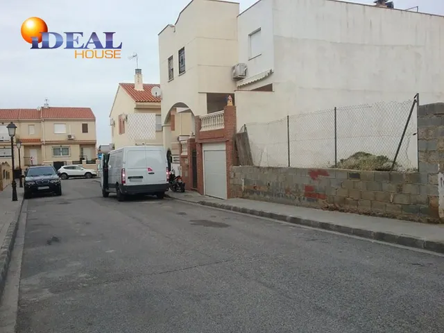 Bonita parcela en Huétor Vega — 7