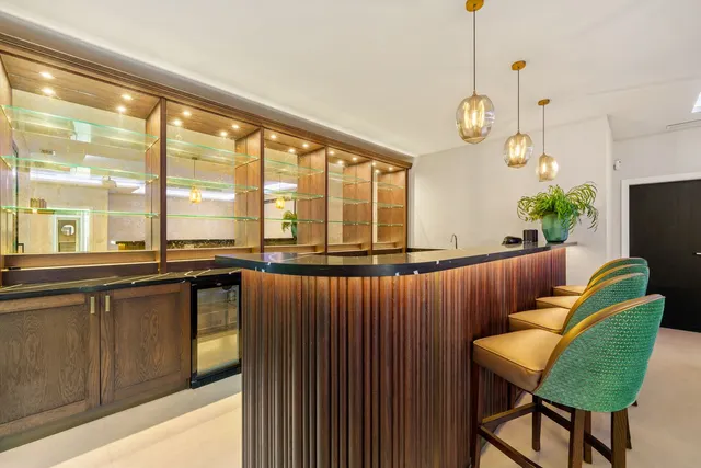 Chalet 6 habitaciones 581m² en venta - El Madroñal — 45