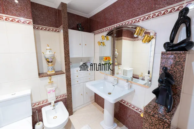 Adosado 5 habitaciones 408m² en venta - Coia — 43