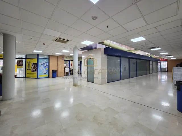 Local comercial 68m² en alquiler - Ciutat Universitaria - Un