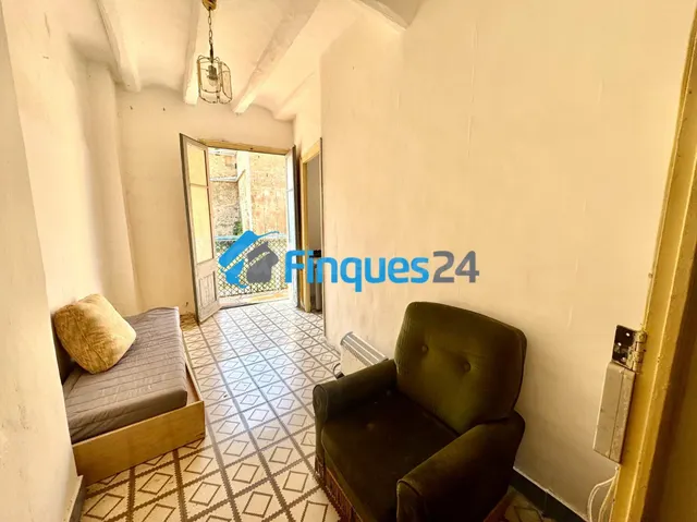 OPORTUNIDAD ÚNICA EN EL CENTRO DE MANRESA – IDEAL INVERSORES - foto 4