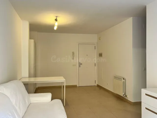 Piso de 2 habitaciones con balcón y opción de parking en Reu - foto 3