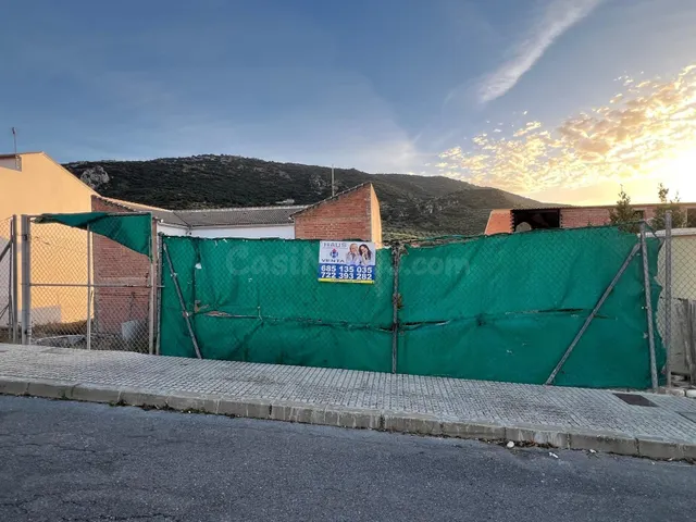 Oportunidad de Inversión: Solar en Doña Mencia por solo 38,9