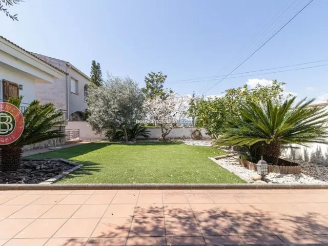 Chalet 5 habitaciones 238m² en venta - Carretera Igualada — 19
