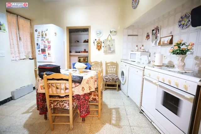 CASA JUNTO AL HOSPITAL CON 2 VIVIENDAS - foto 4