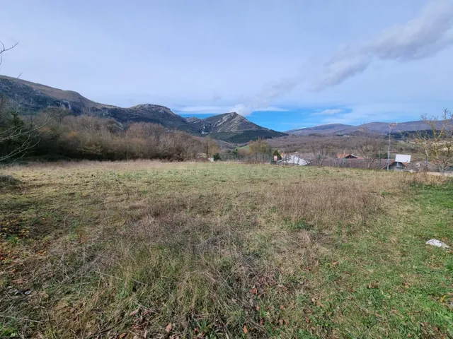 TERRENO URBANO EN VALLE DE MENA - foto 3