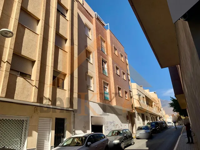LOCAL EN BASTO EN CALLE LA ROSA — 12