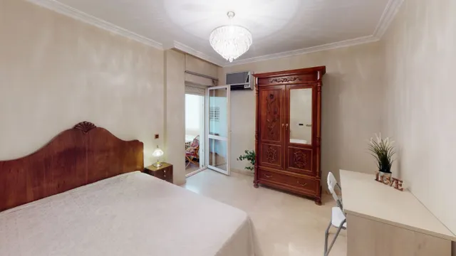 Piso 5 habitaciones 207m² en alquiler - Estación — 42