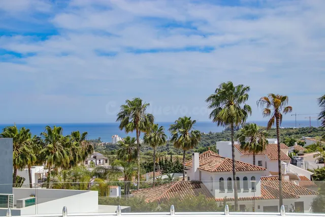Chalet 4 habitaciones 424m² en venta - Costa Del Sol - foto 2