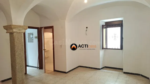VIVIENDA EN ARROYO DE LA LUZ — 2